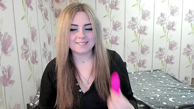 Agathameoww online show from May 27, 2026, 9:45 pm
