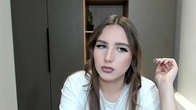 KarriDunman online show from March 22, 2026, 4:16 am