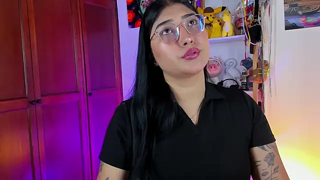 Snapshot of ami_santos chatting on July 7, 2026, 7:29 pm ami santos online show from July 7, 2026, 7:29 pm