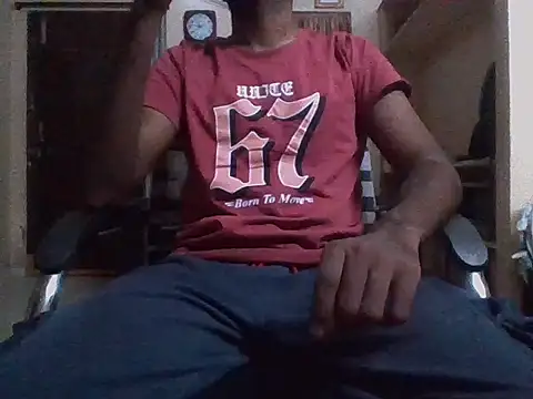 Snapshot of bulls_eye35 chatting on April 27, 2026, 5:11 pm bulls eye35 online show from April 27, 2026, 5:11 pm