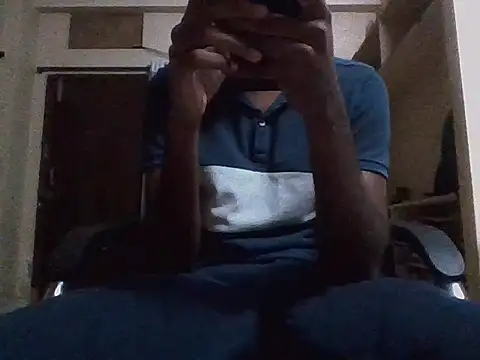 Snapshot of bulls_eye35 chatting on May 3, 2026, 6:25 pm bulls eye35 online show from May 3, 2026, 6:25 pm