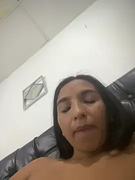 Snapshot of Blowjob-Queen_ chatting on April 9, 2026, 4:12 am Blowjob-Queen online show from April 9, 2026, 4:12 am