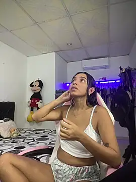 Snapshot of Blowjob-Queen_ chatting on May 3, 2026, 10:16 pm Blowjob-Queen online show from May 3, 2026, 10:16 pm
