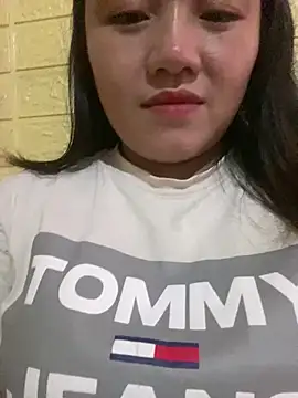 Annaxyz online show from March 26, 2026, 6:08 am