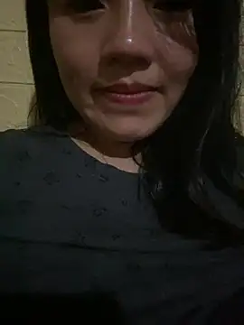 Annaxyz online show from March 29, 2026, 6:30 pm