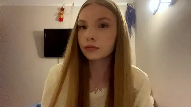 Snapshot of CarolineNine chatting on April 25, 2026, 3:09 pm CarolineNine online show from April 25, 2026, 3:09 pm