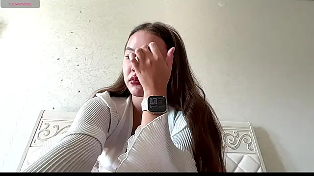 kamila 18 french online show from July 8, 2026, 9:14 am