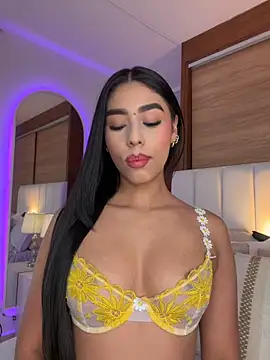 Rossie Blooms online show from June 27, 2026, 9:42 pm