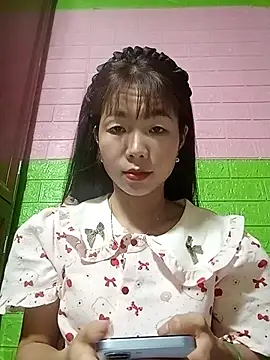 AmyLinee01 online show from May 31, 2026, 5:26 am
