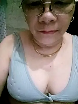 Snapshot of Funsexy1 chatting on April 19, 2026, 10:01 pm Funsexy1 online show from April 19, 2026, 10:01 pm