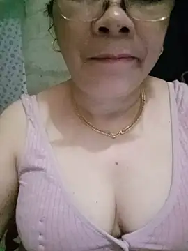 Snapshot of Funsexy1 chatting on May 21, 2026, 3:24 am Funsexy1 online show from May 21, 2026, 3:24 am
