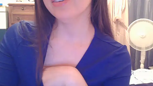 Snapshot of mery_lou20252 chatting on June 18, 2026, 4:33 pm mery lou20252 online show from June 18, 2026, 4:33 pm