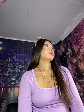 Snapshot of Itze_Mua chatting on March 27, 2026, 10:04 am Itze Mua online show from March 27, 2026, 10:04 am