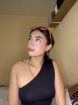 Snapshot of Itze_Mua chatting on April 6, 2026, 1:14 am Itze Mua online show from April 6, 2026, 1:14 am