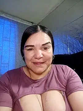 Snapshot of Zuleyka_69 chatting on April 19, 2026, 9:17 pm Zuleyka 69 online show from April 19, 2026, 9:17 pm