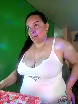 Snapshot of Zuleyka_69 chatting on May 1, 2026, 10:14 pm Zuleyka 69 online show from May 1, 2026, 10:14 pm