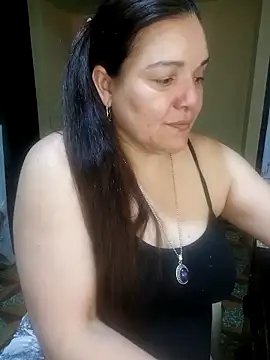 Snapshot of Zuleyka_69 chatting on May 7, 2026, 10:59 pm Zuleyka 69 online show from May 7, 2026, 10:59 pm