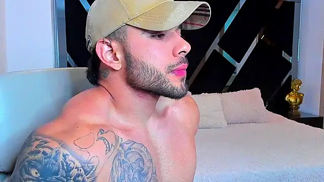 Snapshot of Raytorres chatting on May 3, 2026, 7:31 pm Raytorres online show from May 3, 2026, 7:31 pm