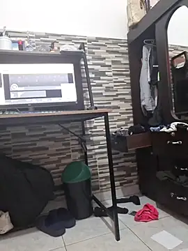 Snapshot of canela2010 chatting on March 31, 2026, 4:07 pm canela2010 online show from March 31, 2026, 4:07 pm