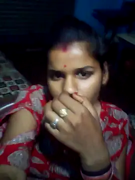 Snapshot of Raveena0990 chatting on May 20, 2026, 2:45 pm Raveena0990 online show from May 20, 2026, 2:45 pm