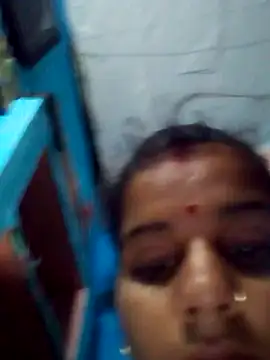 Snapshot of Raveena0990 chatting on May 22, 2026, 3:02 am Raveena0990 online show from May 22, 2026, 3:02 am