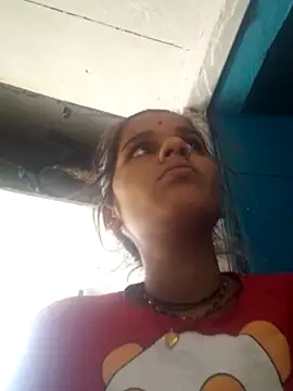 Snapshot of Raveena0990 chatting on May 23, 2026, 3:56 am Raveena0990 online show from May 23, 2026, 3:56 am
