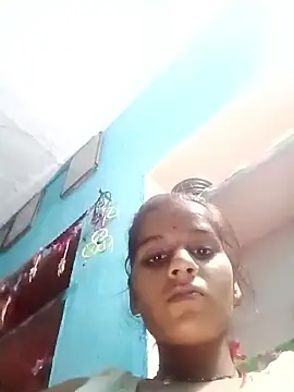 Snapshot of Raveena0990 chatting on May 28, 2026, 4:26 pm Raveena0990 online show from May 28, 2026, 4:26 pm