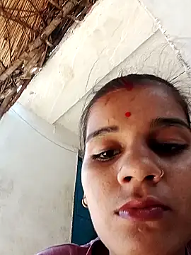 Snapshot of Raveena0990 chatting on May 30, 2026, 9:50 am Raveena0990 online show from May 30, 2026, 9:50 am