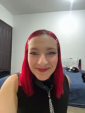Amelie-RedHoney online show from May 3, 2026, 3:51 pm