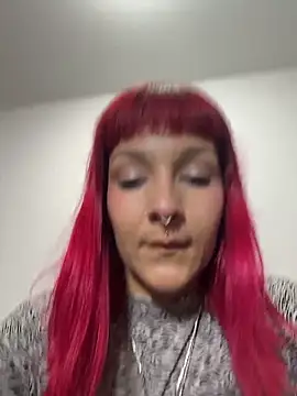 Amelie-RedHoney online show from June 7, 2026, 5:55 am