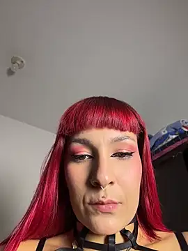 Amelie-RedHoney online show from June 27, 2026, 10:59 pm