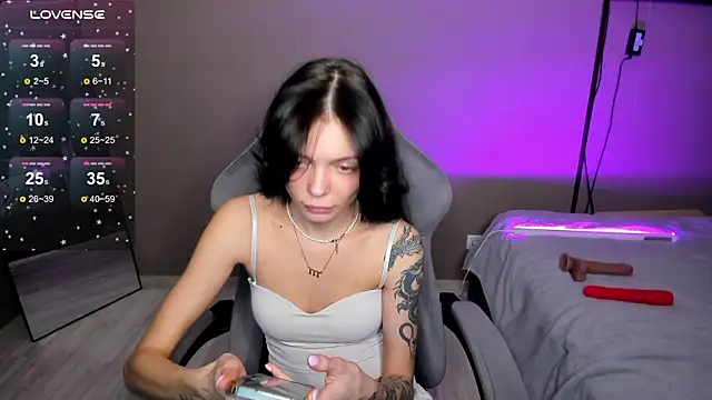 SweetMary adam online show from March 25, 2026, 2:45 pm