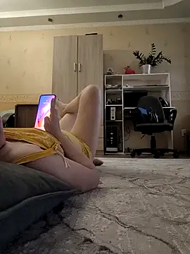  Yourpussy  online show from April 15, 2026, 2:35 pm