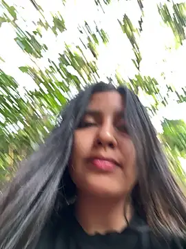 HaileyBiieber online show from April 6, 2026, 10:22 pm