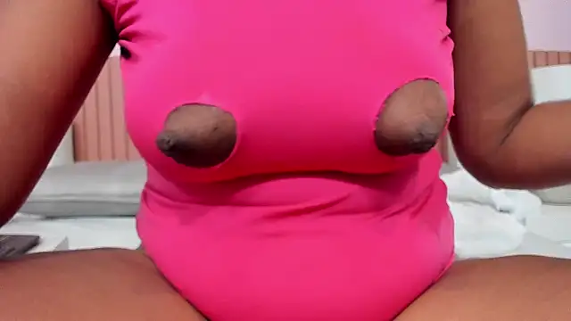 Snapshot of zara_lopez chatting on December 4, 2025, 7:22 pm zara lopez online show from December 4, 2025, 7:22 pm