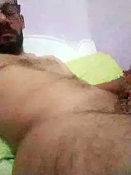 Alimohamed08 online show from May 15, 2026, 11:12 pm