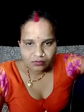 Shivani09900 online show from May 27, 2026, 6:49 pm