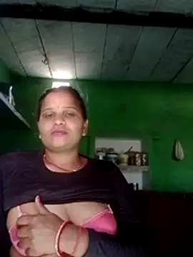 Shivani09900 online show from June 27, 2026, 10:09 am