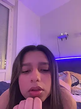 Lusty Lunaa online show from March 30, 2026, 7:09 am