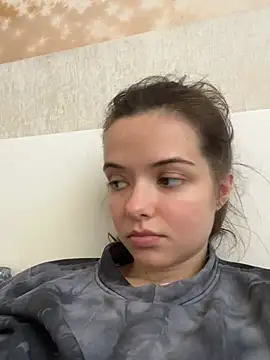 AForbiddenFlower online show from April 17, 2026, 9:23 am