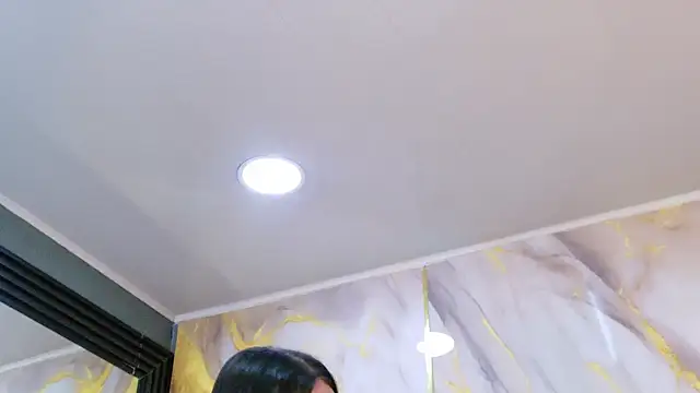 LindaFrancoo online show from July 14, 2026, 3:40 pm