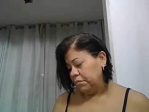 Snapshot of Veronica_missbigg chatting on June 5, 2026, 8:09 am Veronica missbigg online show from June 5, 2026, 8:09 am