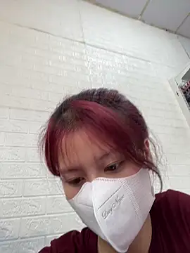 Bethiencute online show from April 15, 2026, 4:19 am