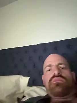 Snapshot of whitelioncody chatting on April 21, 2026, 5:36 am whitelioncody online show from April 21, 2026, 5:36 am