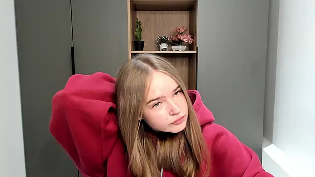 Snapshot of YeeMellendorf chatting on March 25, 2026, 12:00 pm YeeMellendorf online show from March 25, 2026, 12:00 pm