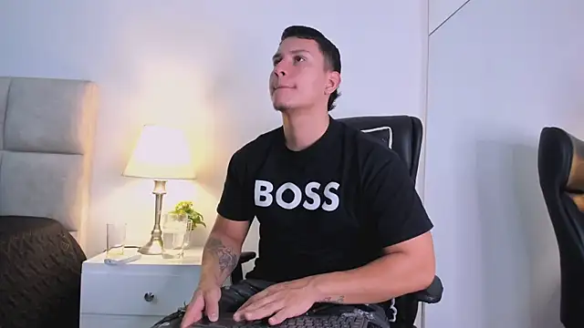 Chriss Diamond online show from July 15, 2026, 8:14 pm