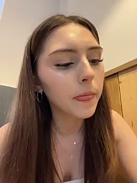 Snapshot of AnitaFly chatting on May 17, 2026, 1:29 pm AnitaFly online show from May 17, 2026, 1:29 pm