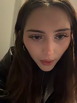 Snapshot of AnitaFly chatting on May 28, 2026, 1:52 pm AnitaFly online show from May 28, 2026, 1:52 pm