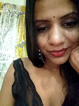 khushi ji00 online show from July 4, 2026, 4:40 am