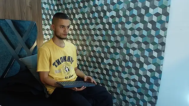 Snapshot of Joaho_Fernandez chatting on May 17, 2026, 9:11 pm Joaho Fernandez online show from May 17, 2026, 9:11 pm